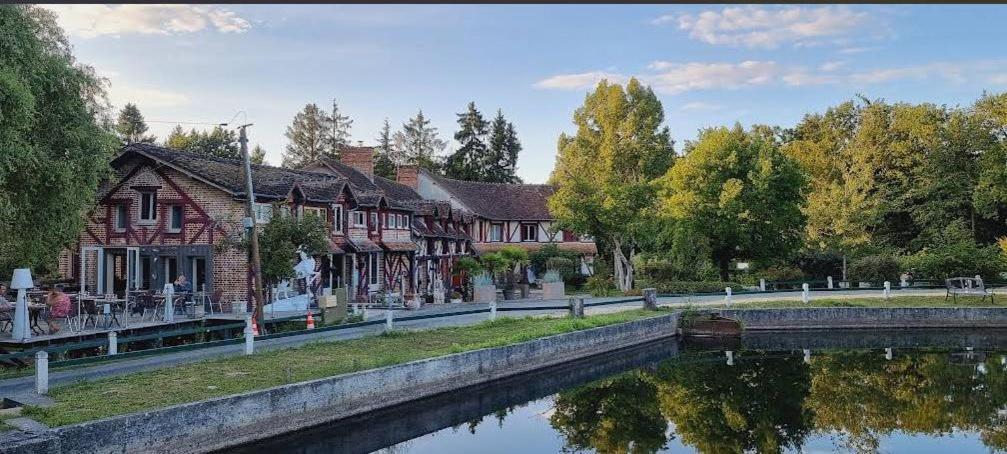 Hotel Le Moulin De Villiers Nouan-le-Fuzelier Zewnętrze zdjęcie